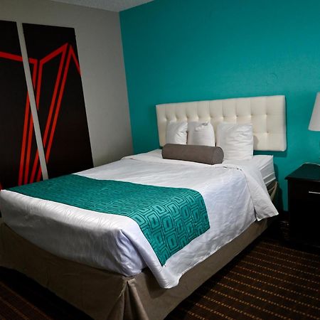 Howard Johnson By Wyndham Near Schlitterbahn New Braunfels Exterior photo